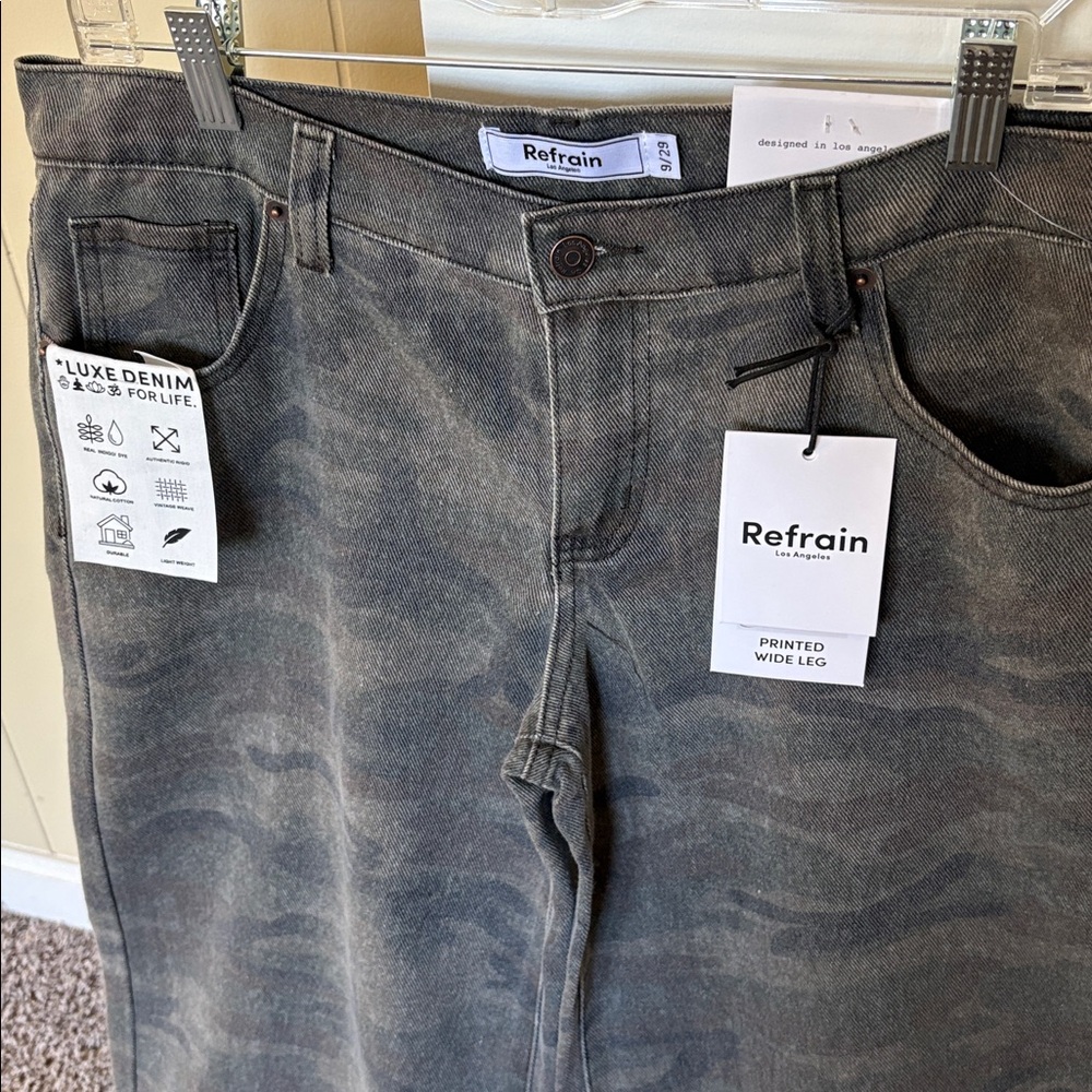 Refrain Camouflage Wide-Leg Jeans - Picture 3 of 9